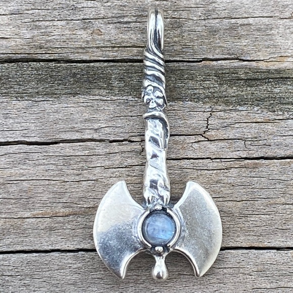 Wellstone Jewelry - Labyris Goddess Pendant .925 Sterling Silver w/ genuine Rainbow Moonstone USA
